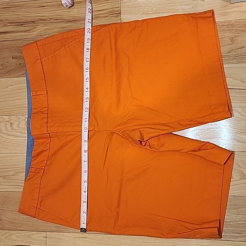 Shorts - Picture 4 of 5